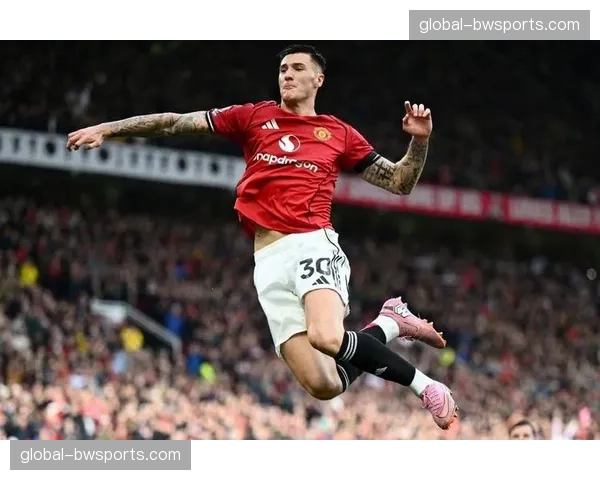 曼联拉门斯面对定位球挑战 门将技术面临革新 曼联拉门斯面对定位球挑战 门将技术面临革新